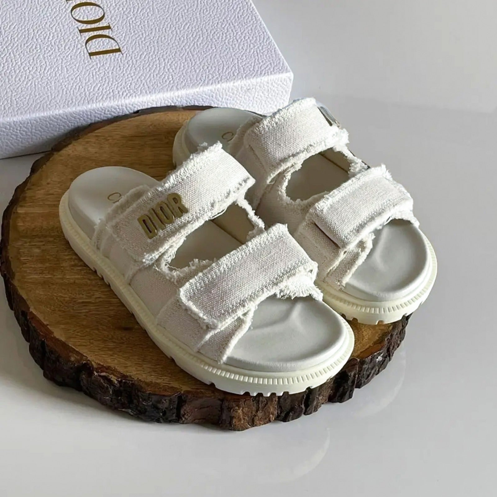 SANDALIAS EXCLUSIVA DI0R HUESO